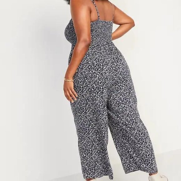 Old Navy Smocked Cami Jumpsuit for Women New - Picture 2 of 3